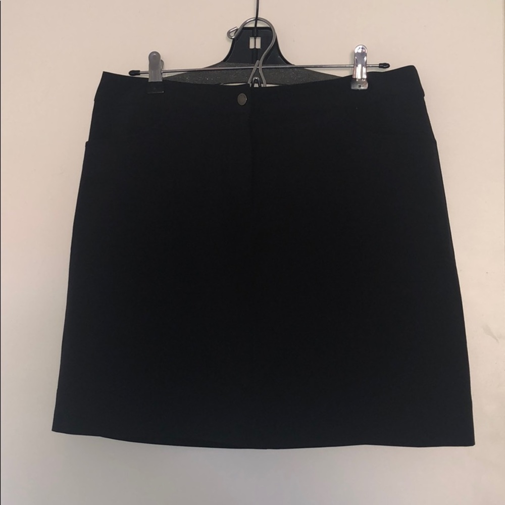 Cutter & buck black golf skirt